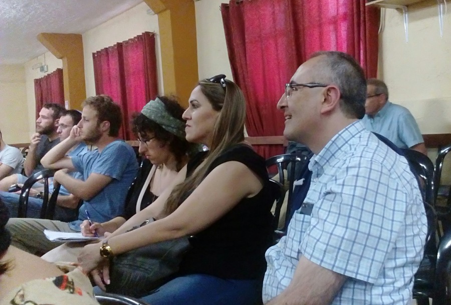 סיור במסגרת קורס של פינו